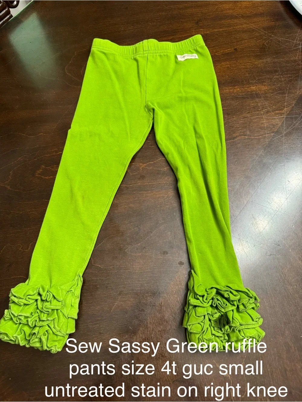 Green Ruffle Kids Leggings true color is a little darker